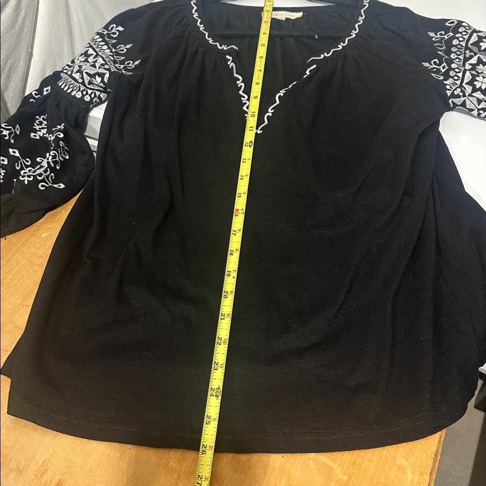 Solitaire Black Blouse with White Embroidery - Picture 6 of 8